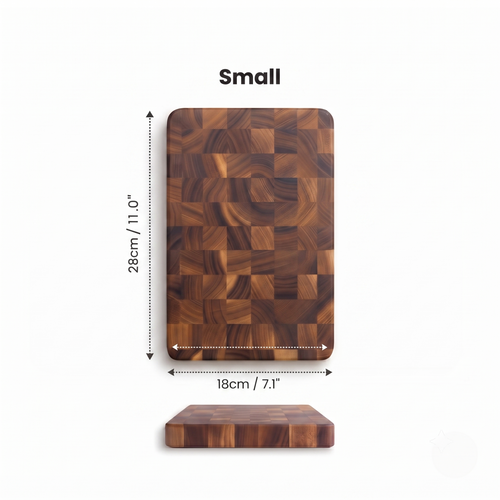 Small acacia cutting board dimensions: 28 x 18 cm (11 x 7 in)